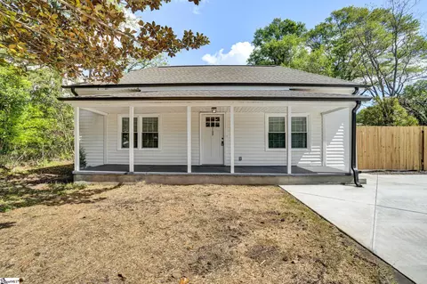 109 Old Pacolet Rd, Cowpens, SC 29330