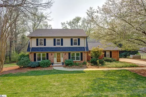 210 Gilderbrook Rd, Greenville, SC 29615