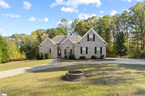 3 Yew Pl, Piedmont, SC 29673