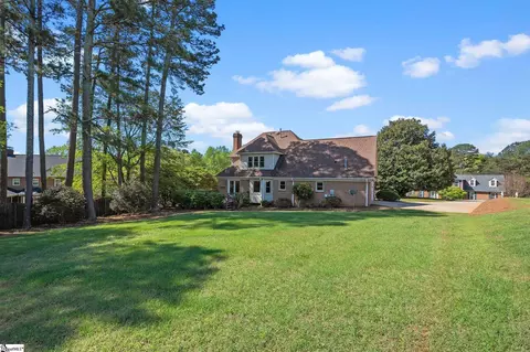 Exterior - 404 Glen Laurel Dr, Easley, SC 29642 photo 4 of 4