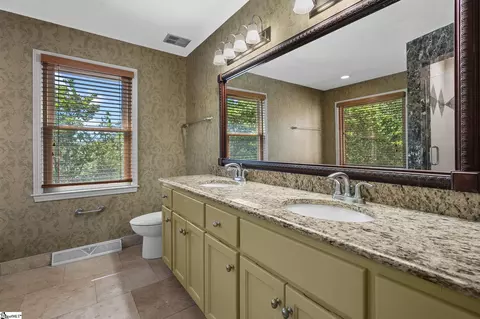 Bath - 404 Glen Laurel Dr, Easley, SC 29642 photo 2 of 5