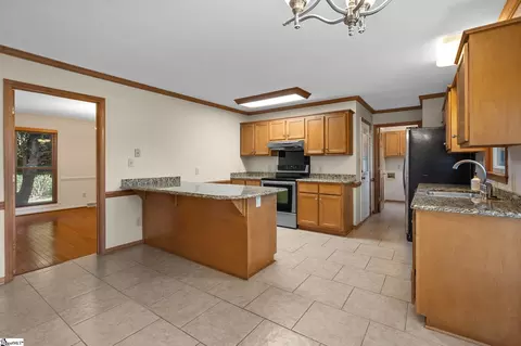 Kitchen - 404 Glen Laurel Dr, Easley, SC 29642 photo 2 of 3