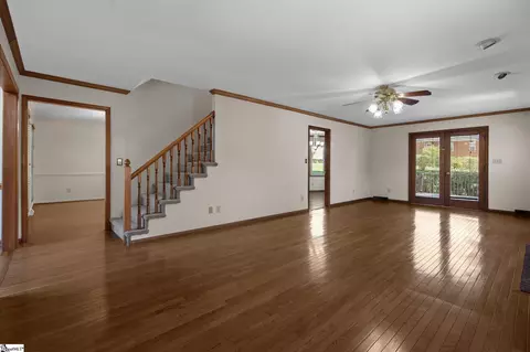 Living - 404 Glen Laurel Dr, Easley, SC 29642 photo 2 of 4