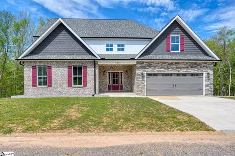 144 Floyd Meadow Dr, Inman, SC 29349