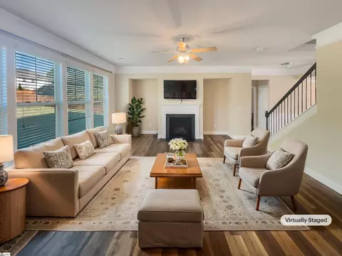 Living - 208 Moonstone Ln, Duncan, SC 29334 photo 1 of 4
