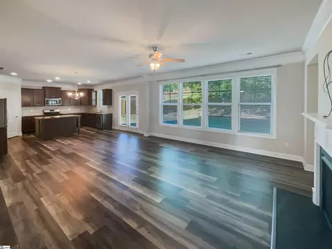 Living - 208 Moonstone Ln, Duncan, SC 29334 photo 4 of 4
