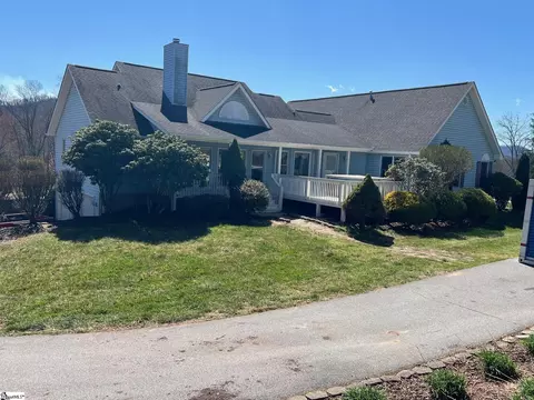 75 Fairmont Rd, Candler, NC 28715