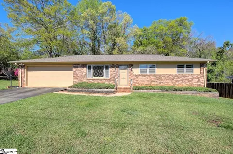 17 Konnarock Cir, Greenville, SC 29617