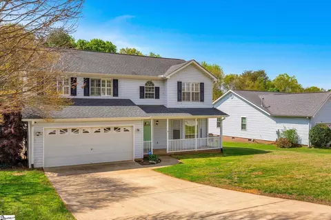 27 Michell Dr, Taylors, SC 29687