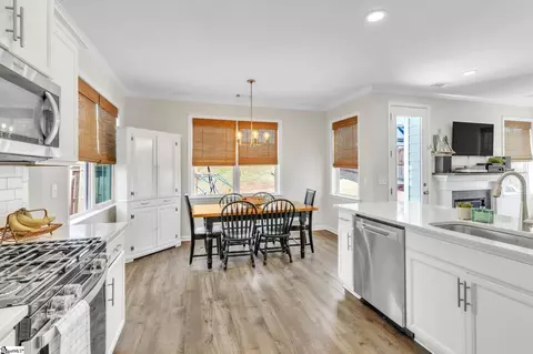 309 Townsend Ave, Greer, SC 29651 photo 8