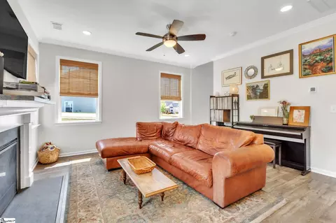 309 Townsend Ave, Greer, SC 29651 photo 3