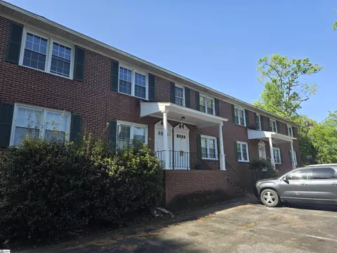 213 Cleveland St, Clinton, SC 29325