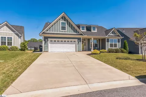 212 Rockpine Dr, Anderson, SC 29621