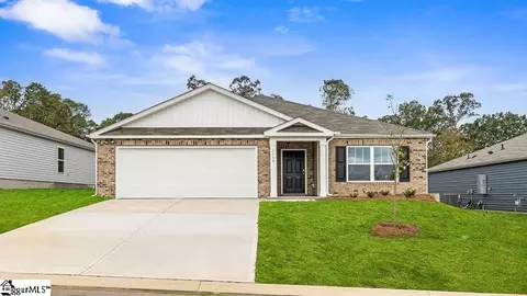 2166 Pierett Cir, Woodruff, SC 29388