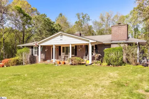 4150 Sandy Flat Rd, Taylors, SC 29687