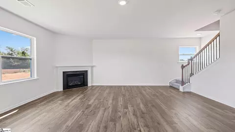 1119 White Willow Dr, Spartanburg, SC 29303