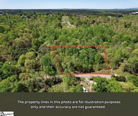 109 Holly Creek Dr, Greer, SC 29651