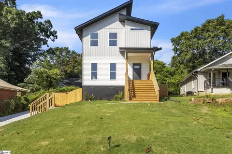 225 Goodrich St, Greenville, SC 29611