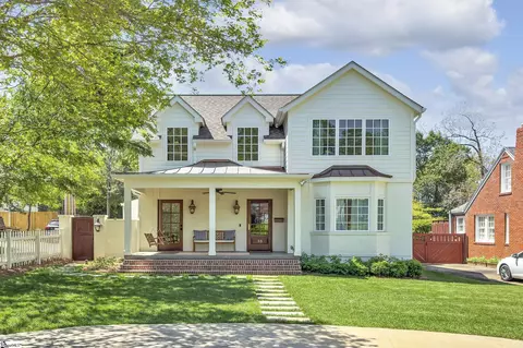 18 Ottaway Dr, Greenville, SC 29605