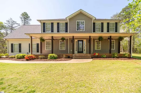 1761 Memorial Drive Ext, Greer, SC 29651