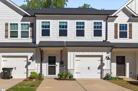 102 Grey Oak Trl, Greer, SC 29650