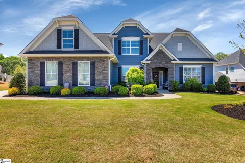 209 Lakeway Pl, Simpsonville, SC 29681