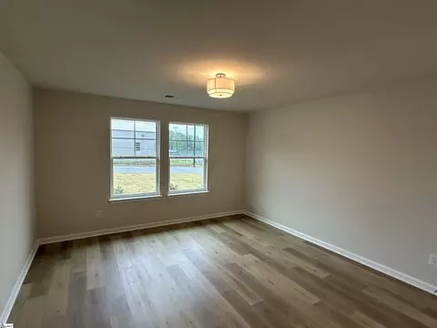 225 Walnut Hill Dr, Easley, SC 29642 photo 3