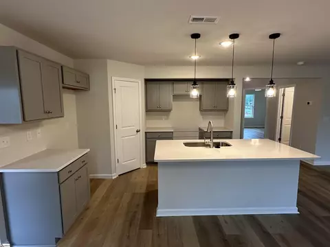 225 Walnut Hill Dr, Easley, SC 29642 photo 7