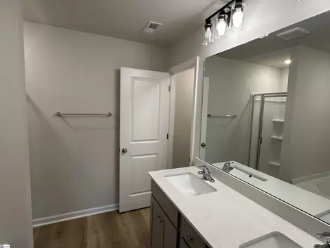 225 Walnut Hill Dr, Easley, SC 29642 photo 9