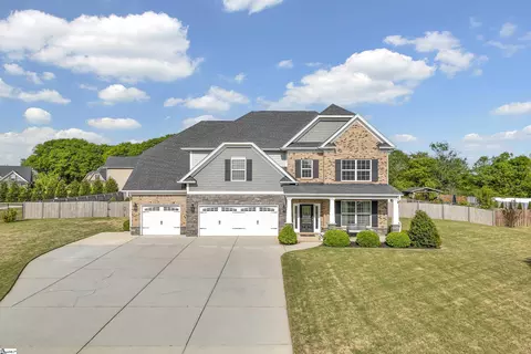 10 Lakeway Pl, Simpsonville, SC 29681