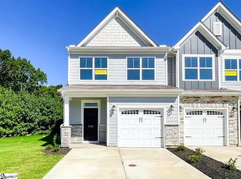 520 Pennystone Ln, Simpsonville, SC 29681