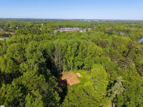 6 Stratton Pl, Greenville, SC 29615