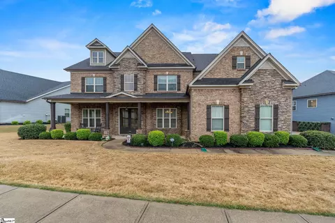 111 Fort Dr, Simpsonville, SC 29681