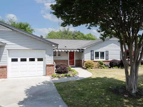 234 Lakeside Cir, Greenville, SC 29615