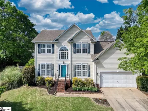 10 Avenel Ct, Simpsonville, SC 29681