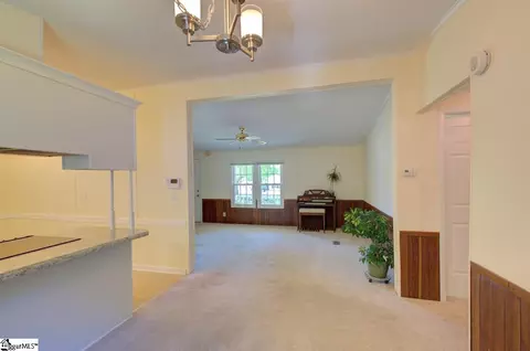 607 S Mountain View Rd, Greer, SC 29651 photo 12