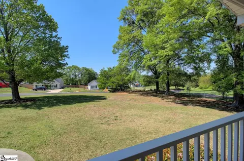 607 S Mountain View Rd, Greer, SC 29651 photo 6