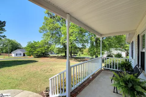 607 S Mountain View Rd, Greer, SC 29651 photo 5