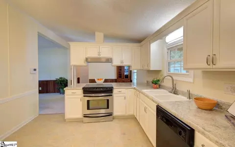 607 S Mountain View Rd, Greer, SC 29651 photo 13