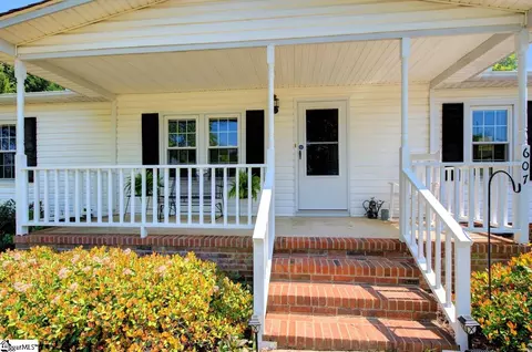 607 S Mountain View Rd, Greer, SC 29651 photo 3
