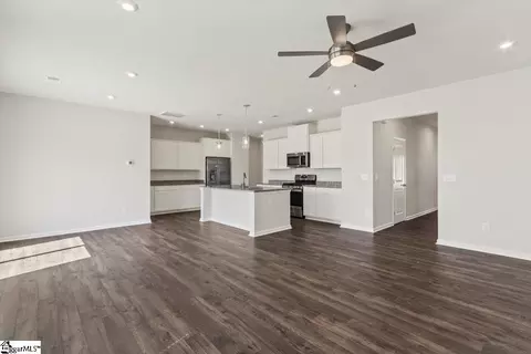 Living - 1106 Berry Patch Dr, Lyman, SC 29365 photo 2 of 5
