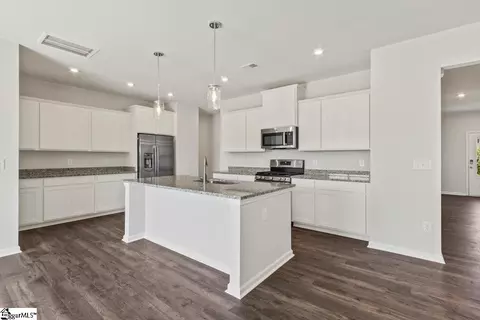 Kitchen - 1106 Berry Patch Dr, Lyman, SC 29365 photo 2 of 3