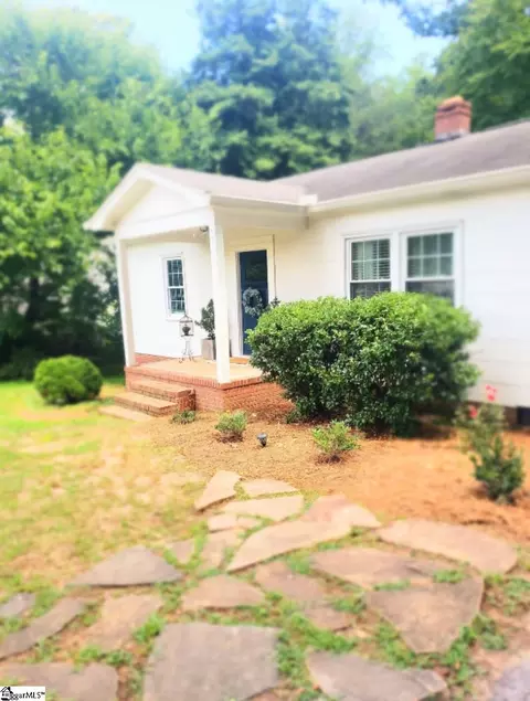 25 Mcelhaney Rd, Travelers Rest, SC 29690