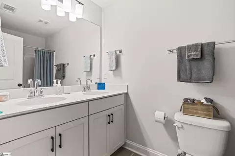 Bath - 205 Novelty Dr, Greer, SC 29651 photo 1 of 1