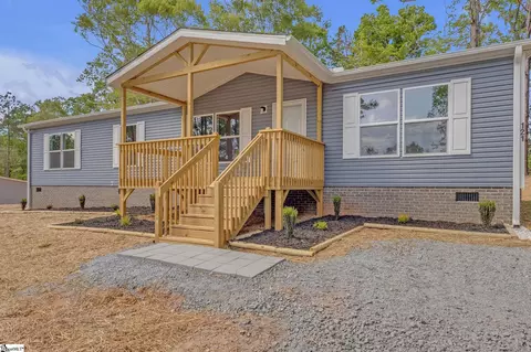 121 Hickory Forest Dr, Anderson, SC 29626