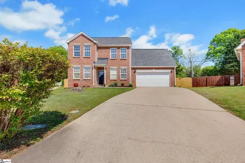 6 Korbel Ct, Mauldin, SC 29662