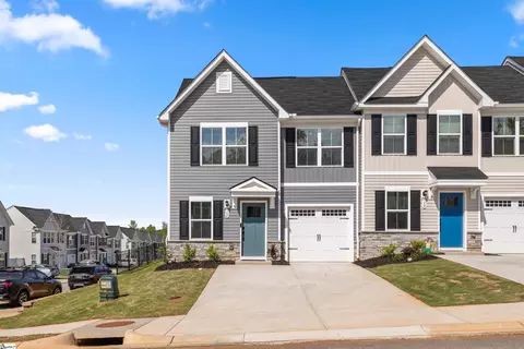12 Hargrove Ct, Greenville, SC 29617