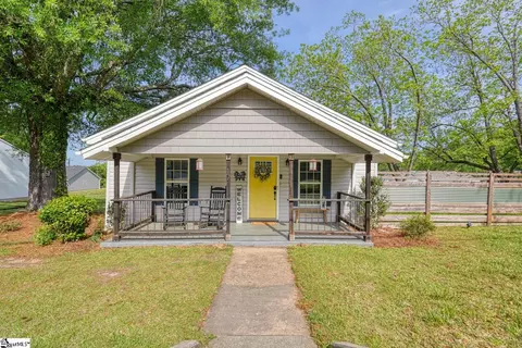 17 Littlefield St, Inman, SC 29349
