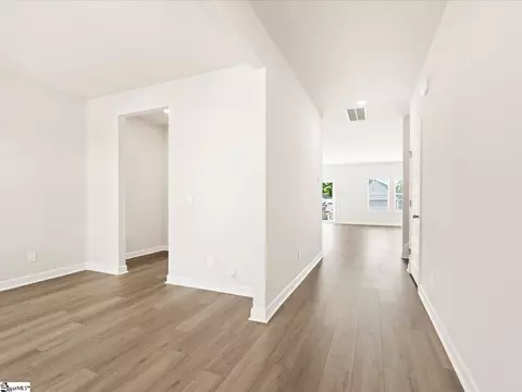 226 Maxwell Dr, Easley, SC 29642 photo 3