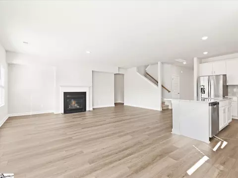 226 Maxwell Dr, Easley, SC 29642 photo 5